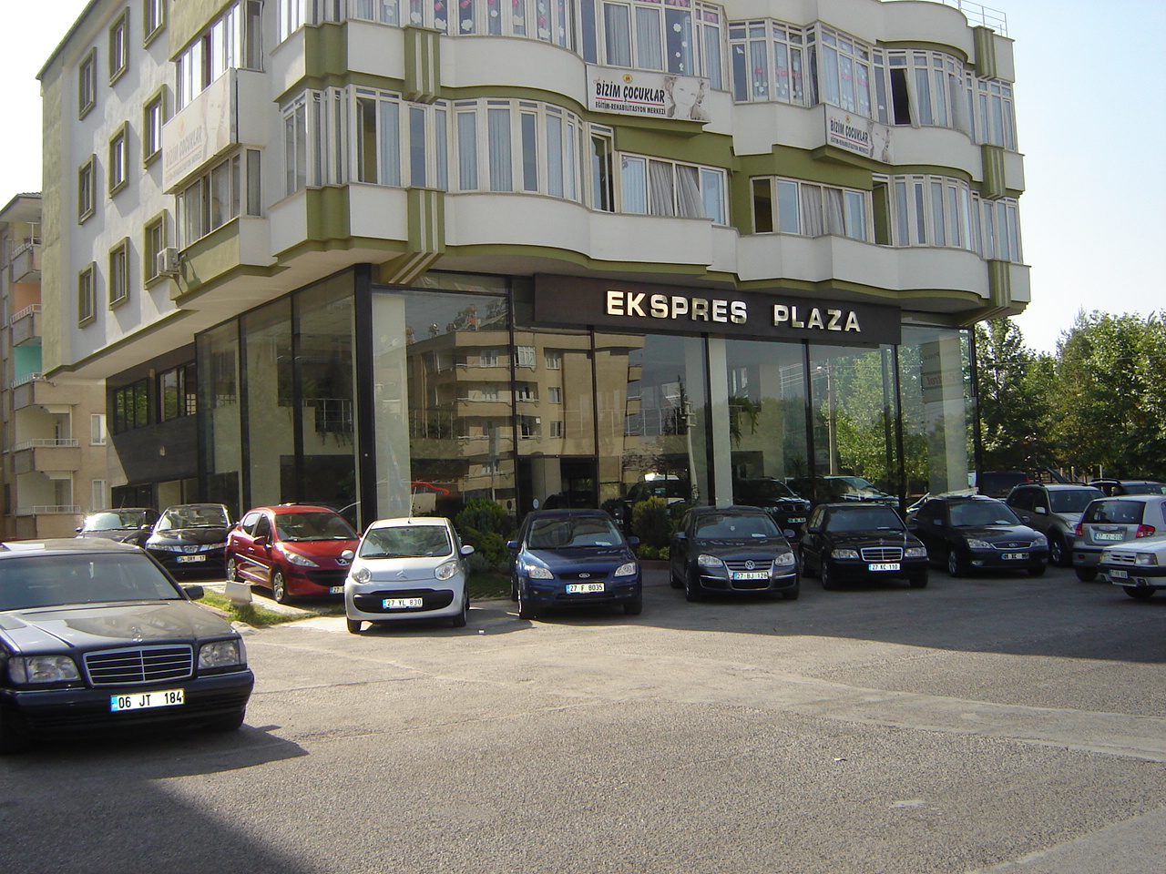 EKSPRES PLAZA